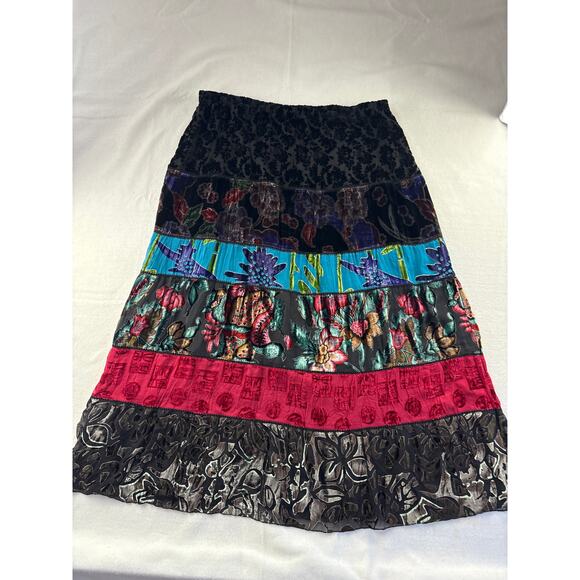 Women’s Chicos Size 3X Multi Patterned and Colored Skirt. - Picture 1 of 3